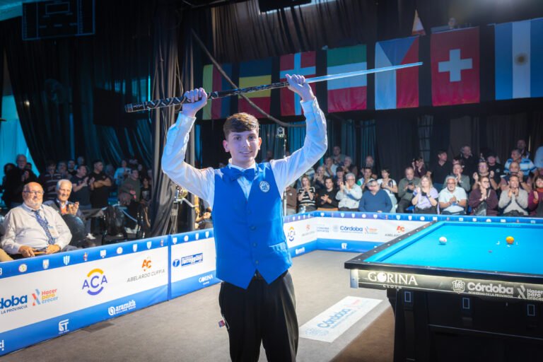 Corrado FALBO es el nuevo Campeón del Mundo 5 Quillas Juvenil
